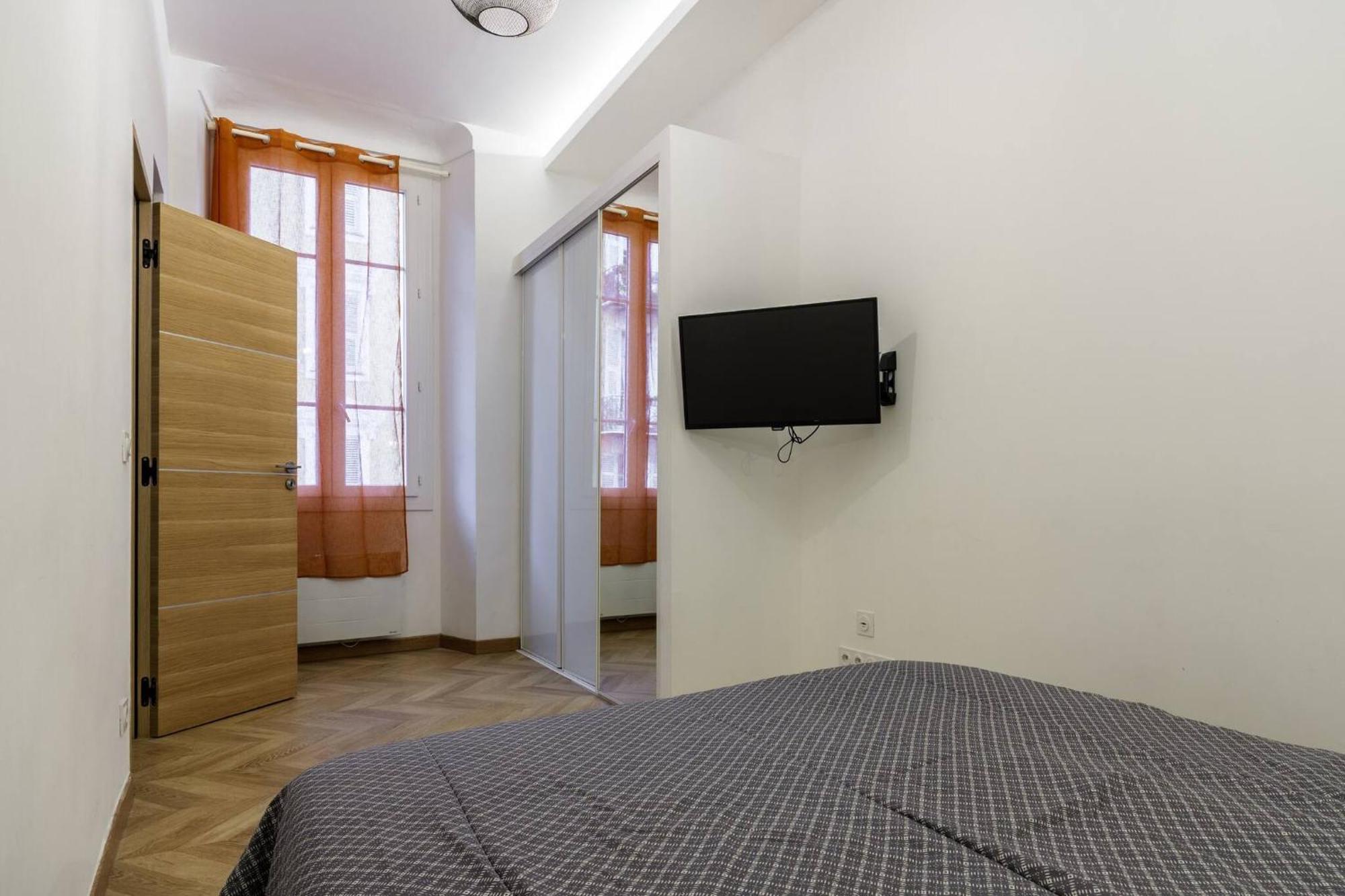 Joli 2 Pieces Au Port De Nice Ngoại thất bức ảnh